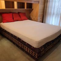 Letto una piazza e mezza in legno con materasso