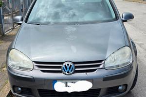 Usata 2006 VW Golf IV 105 CV in Grigio
1.9 tdi
