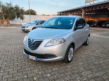 Lancia Ypsilon 1.2 benzina 5 porte