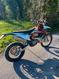 Ktm tpi 300 six days 2020