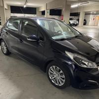 Peugeot 208 neopatentati 5p 1.6 Active 75cv