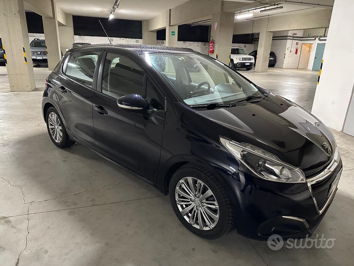 Peugeot 208 1° serie