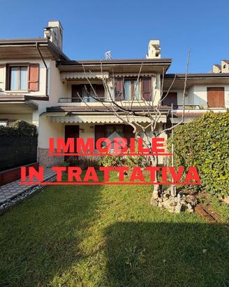 VILLA A SCHIERA A CALCINATO