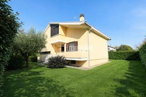 La villa dove spazio e luce diventano emozione!!!