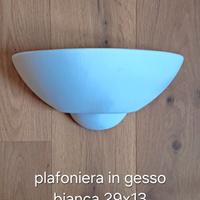 Plafoniera in gesso