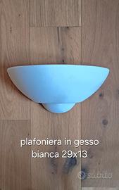 Plafoniera in gesso