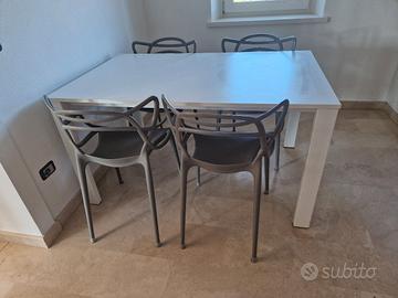 Tavolo cucina/salotto bianco