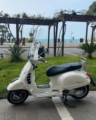 Piaggio Vespa 300 GTS Super - 2018