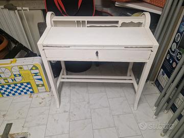 scrivania 