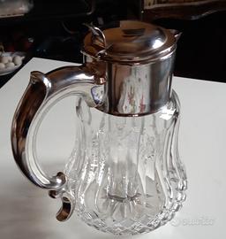 antica brocca con decanter per ghiacc