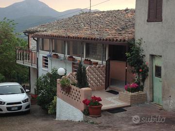 Casa immersa nel verde