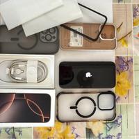 iPhone 16 Pro 256GB Desert Titanium + Accessori