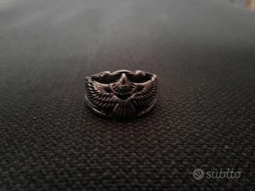 Anello in acciaio inox con aquila in volo