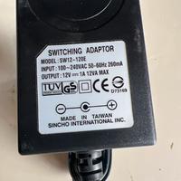 Switching adaptator 12V