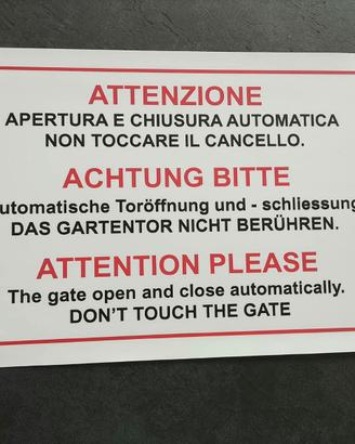 Adesivo chiusura cancello automatico
