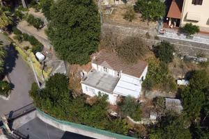 CASA INDIPENDENTE A VALLECROSIA AL MARE