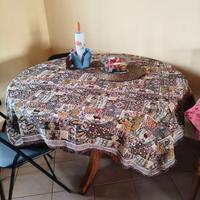 Tavolo rotondo vintage con 6 sedie