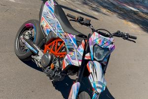 KTM 690 SMC R - valuto scambi con sportiva