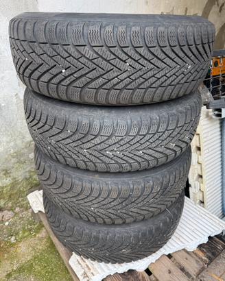 Gomme da neve pirelli 195 60 r15