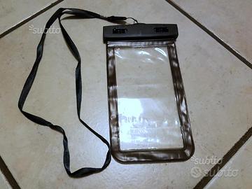Custodia impermeabile per smartphone