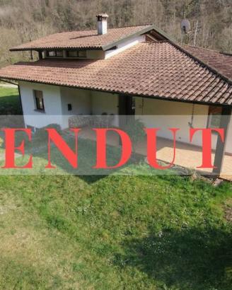 Villa di 349 m² con più di 5 locali e box auto a S