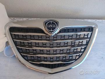 griglia anteriore lancia delta