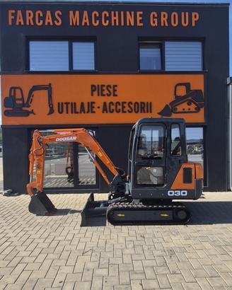 Miniescavatore Doosan 30 ql anno 2006