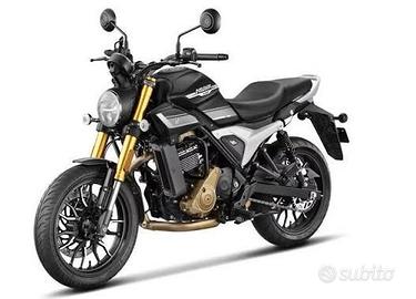 Hero Hunk 440