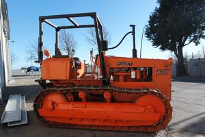 Trattore agricolo cingolato fiat 120 c