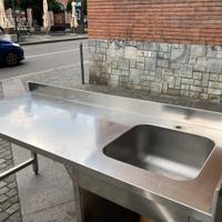 Lavello acciaio inox con sgocciolatoio a sinistra