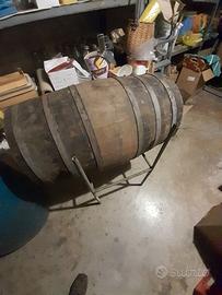 Botti in rovere usate per vino