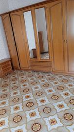 Armadio, comodini, como' e testata letto