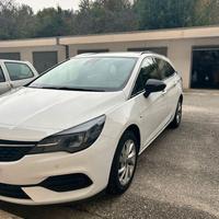 Opel Astra automatico.