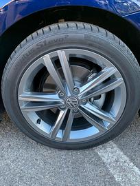Cerchi ORIGINALI VOLKSWAGEN da 17 con gomme nuove