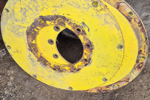 Flange trattore e mietitrebbia