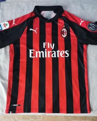 Prima maglia casa Ac Milan 2018/19 piatek