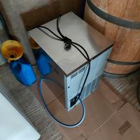 macchina per ghiaccio