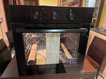 Forno da incasso electrolux nuovo