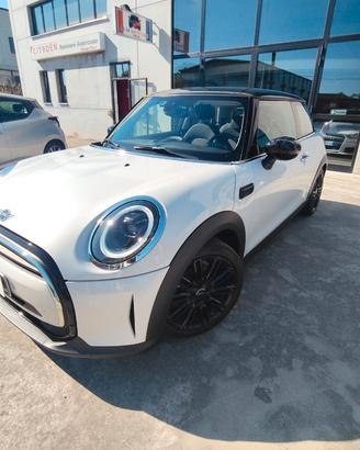 Mini 3 Porte Cooper Essential 1.5 Twin Power Turbo