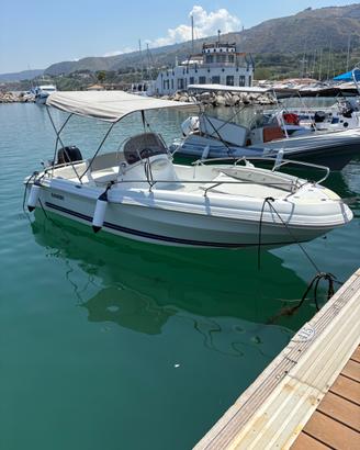 Barca RANIERI AZZURRA OPEN 20 con YAMAHA 40/70