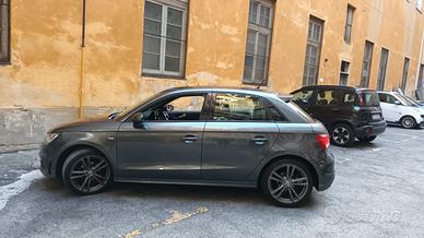 Audi A1 S-line 1.6 tdi (90 cv) NEOPATENTATI