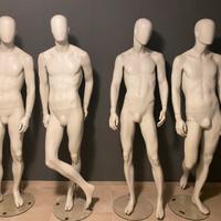 Giocattoli manichini