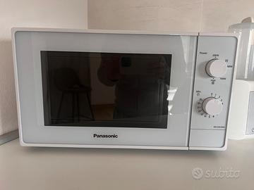 Forno a Microonde Panasonic NN-E20JWM – 700W