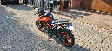 ktm duke 390