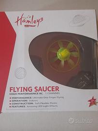 Hamleys Flying Saucer 6 anni+ NUOVO