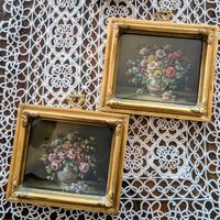 Dipinti a olio con motivi floreali, vintage. 