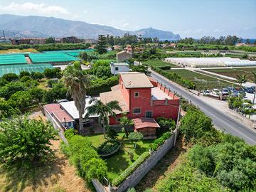 Villa o villino Furnari [Cod. rif 3250773VRG]