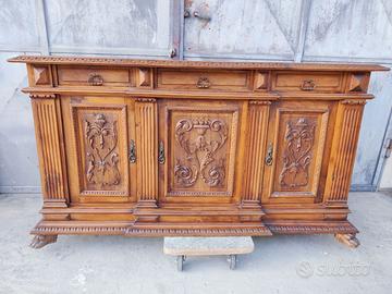 MOBILE IN LEGNO