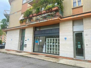 Negozio/ufficio/magazzino