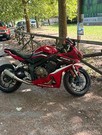 CBR 650 r